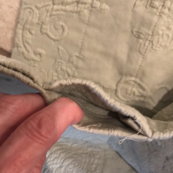 Pair of  Light Green Floral Scroll Curtain Valance/Toppers - Picture 13 of 14